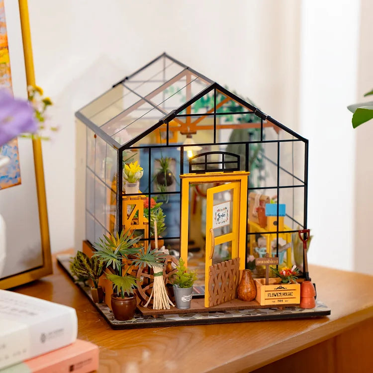 Rolife Cathy's Flower House DIY Miniature House DG104